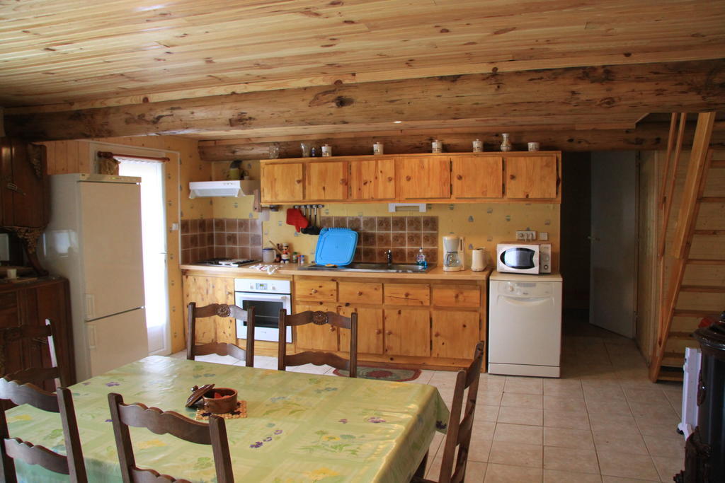 Gite Chez Coste Gilles Saint-Privat-du-Dragon Exterior foto
