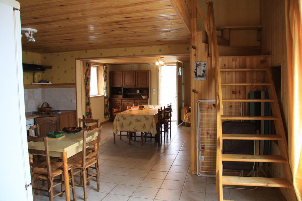 Gite Chez Coste Gilles Saint-Privat-du-Dragon Exterior foto