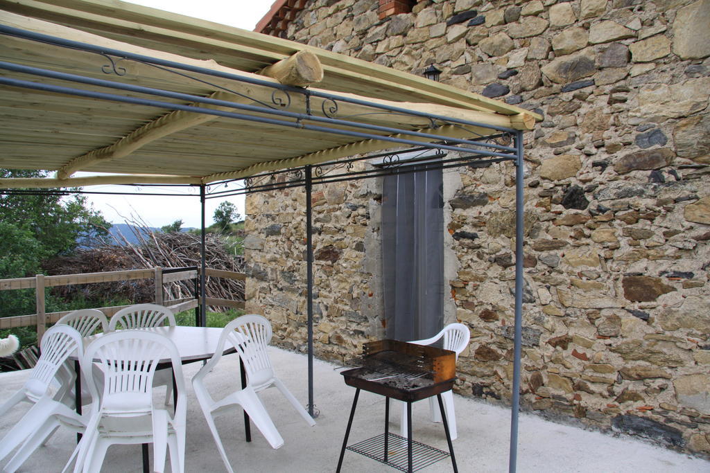 Gite Chez Coste Gilles Saint-Privat-du-Dragon Cameră foto